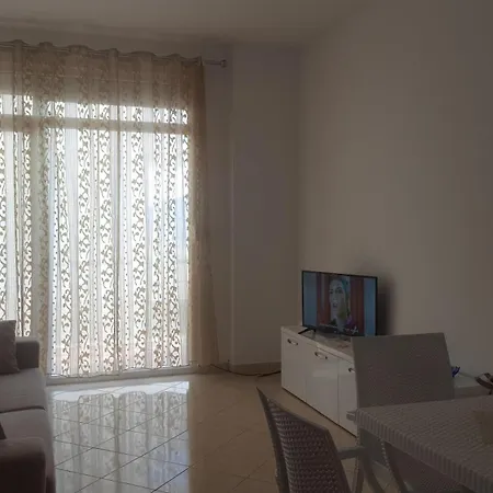 Casa Fronte Mare * Vlore